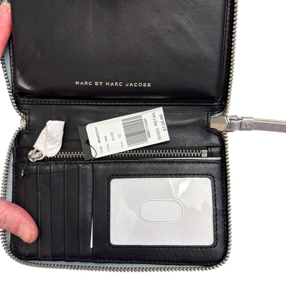 Marc by Marc Jacob’s silver quilted wallet wristlet nwt